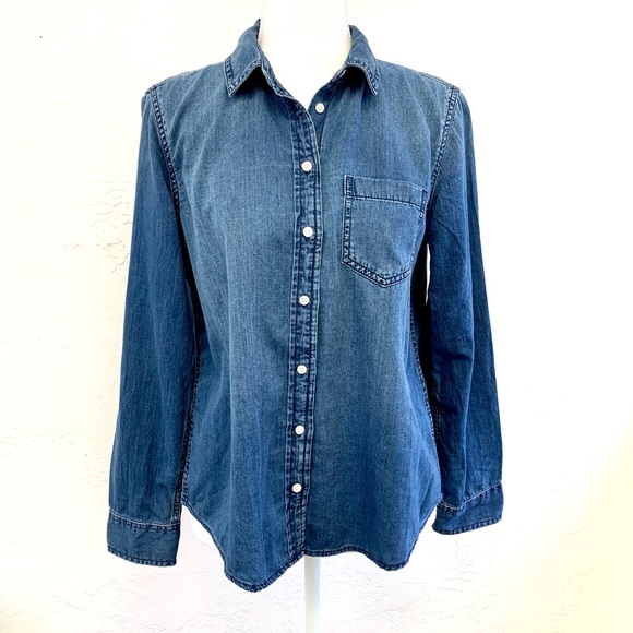 Banana Republic Tops Banana Republic Denim Quinn Boy Fit Shirt S Poshmark